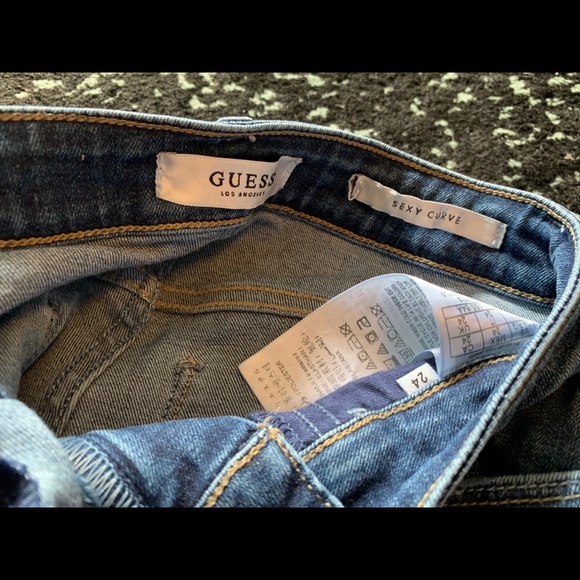 GUESS sexy curve mid rise jeans size 24 - Picture 5 of 5